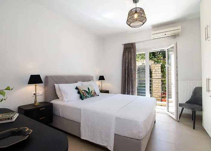 Sofias & Rolandos Luxury Apartamento