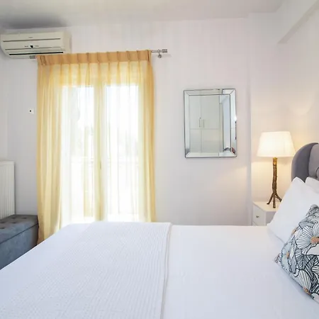 Sofias & Rolandos Luxury