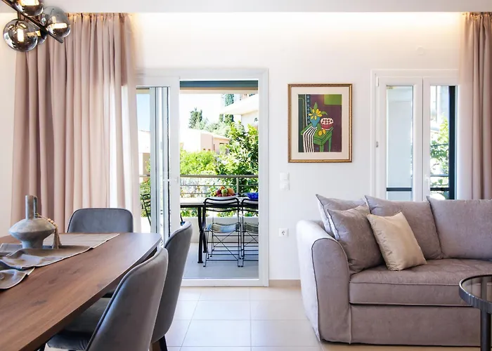 Sofias & Rolandos Luxury Apartment *